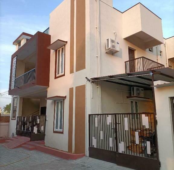 جناح عائلي, Doctor S Homestay