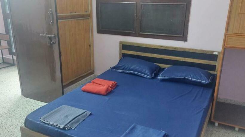 إستوديو قياسى مطلّ علي الحديقة, Doctor S Homestay