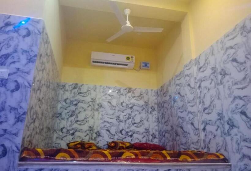 Номер Стандарт, Indian Family Lodge, Rajnandgaon, Chhattisgarh