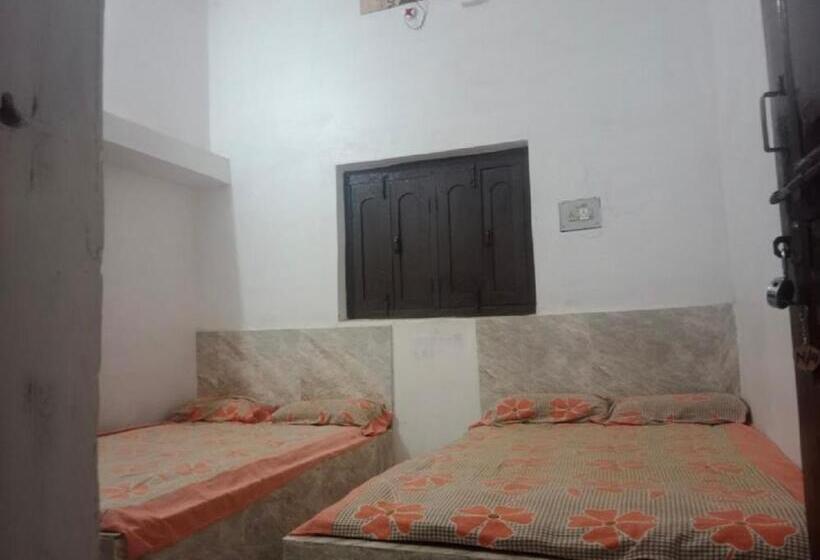 Номер Deluxe, Indian Family Lodge, Rajnandgaon, Chhattisgarh