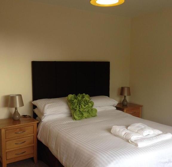 Апартаменты 2 Спальни, Smithaleigh Farm Rooms And Apartments