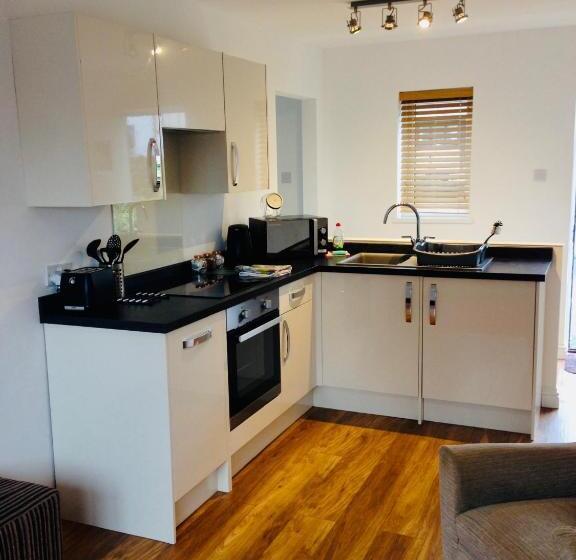 Апартаменты 2 Спальни, Smithaleigh Farm Rooms And Apartments