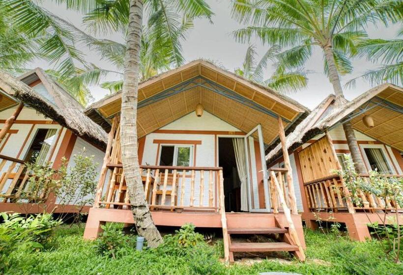 ویلای استاندارد با چشم‌انداز باغ, Nha Minh Bungalows