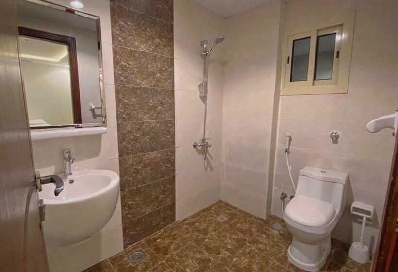 Четырехместный Номер Стандарт, فندق برايت