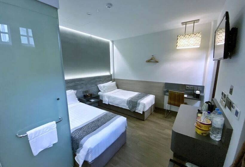 اتاق خانوادگی, Bliss Hotel Singapore