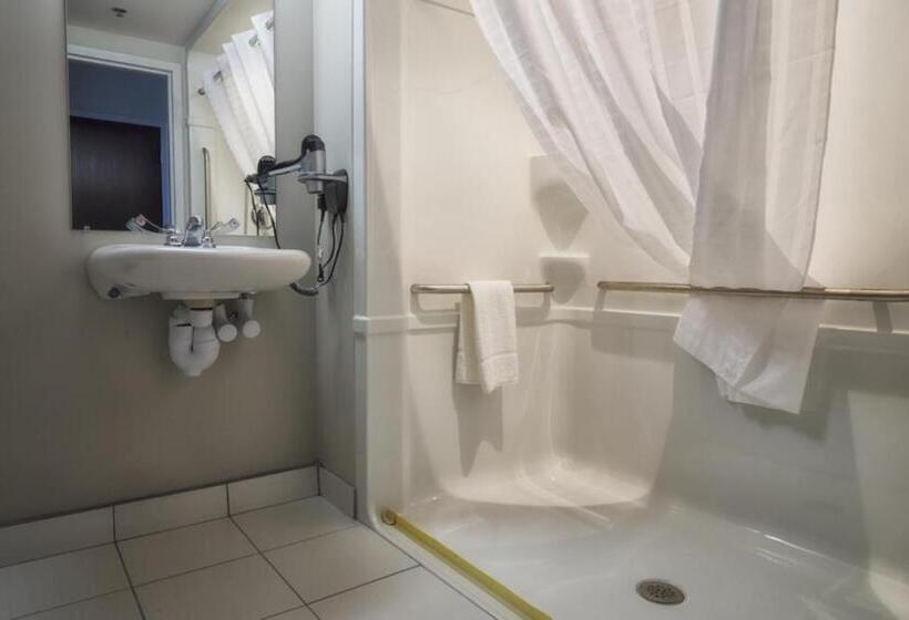 장애인을 위한 스탠다드 룸, Microtel Inn & Suites Sault Ste. Marie