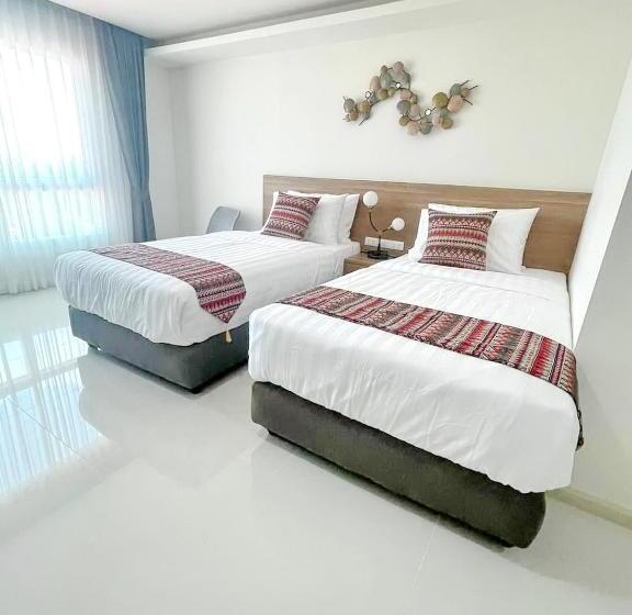 اتاق سوپریور, Christella Hotel Laemchabang