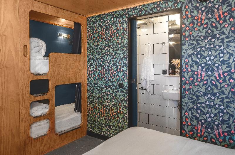 Семейный Номер, Eklo Paris Roissy Cdg Airport