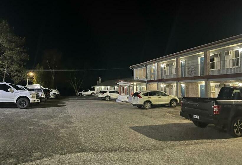 豪华海景房带阳台, Old Mill Motel