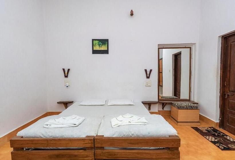 Номер Economy, Jungle King Resort