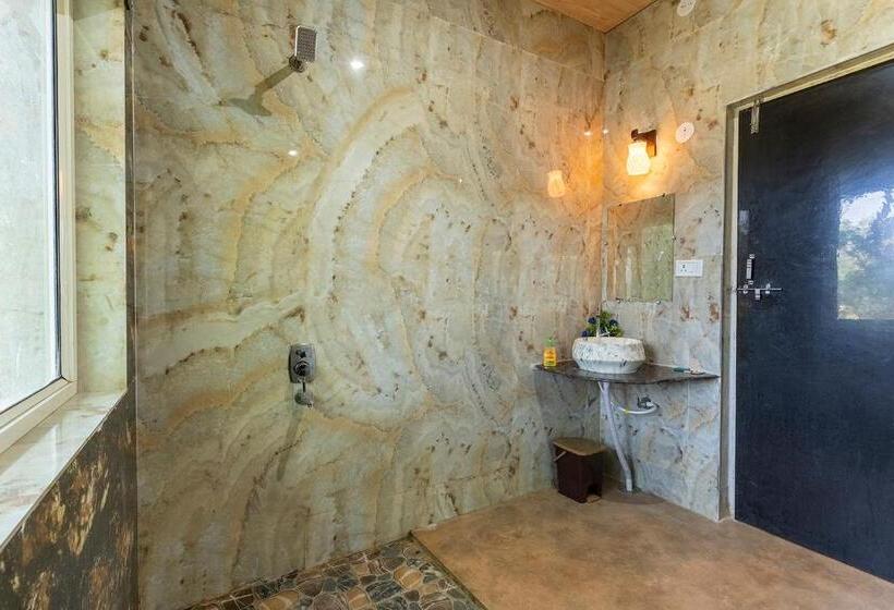 Люкс Superior, Jungle King Resort