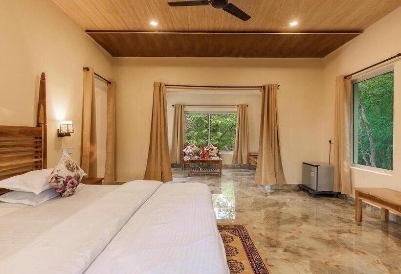 Люкс Superior, Jungle King Resort