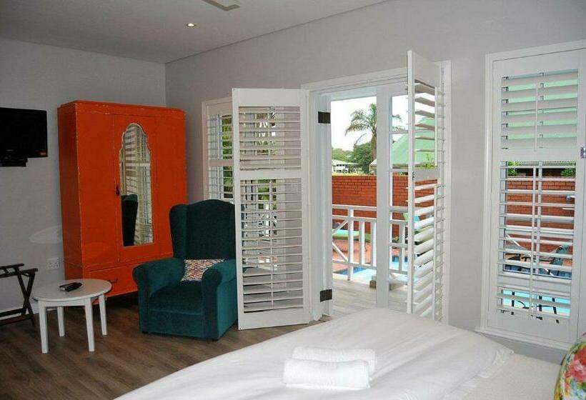 스탠다드 룸 풀장 전망, Mount Edgecombe Estate Lodge