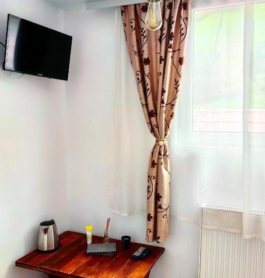 Апартаменты 2 Спальни, Voinescu House   Natural Living & Eating