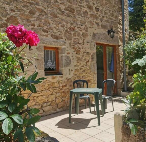 Студия Стандарт, Domaine De La Ribiere