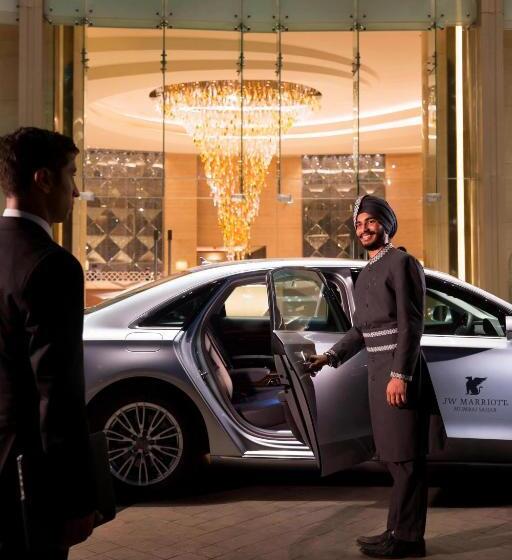 اتاق اجرایی با تخت بزرگ, Jw Marriott Mumbai Sahar Airport