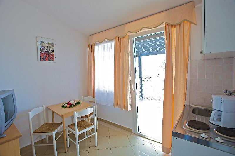 Апартаменты 1 Спальня, Kazela Apartments
