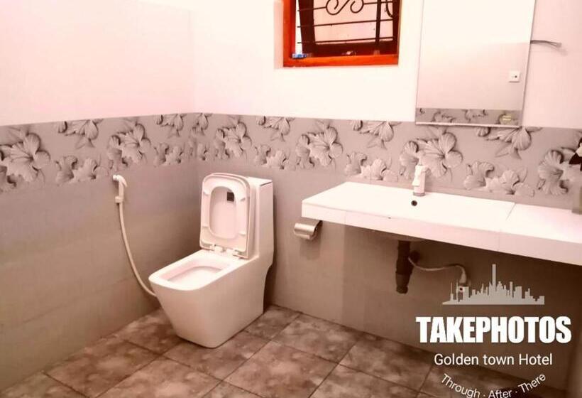 标准间, Golden Town