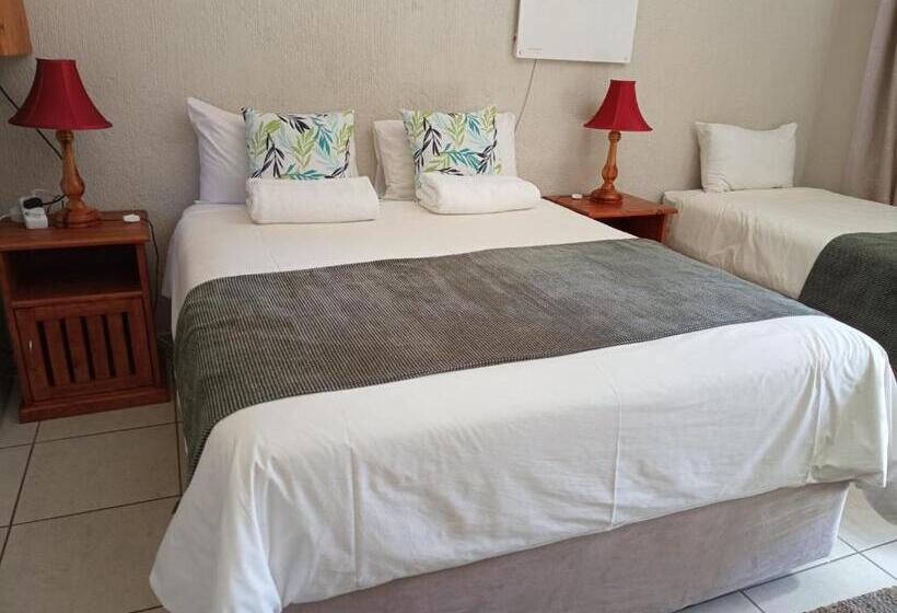 Номер Стандарт Трехместный, Bergbau Haus Guest House