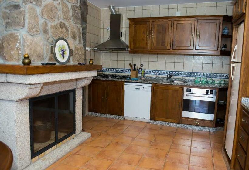 Апартаменты 2 Спальни, Casa Da Eira Longa