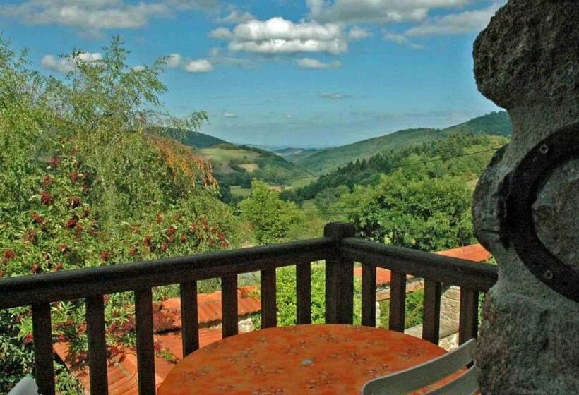 Номер Стандарт Вид на Сад, Chambres D Hôtes La Hulotte 69