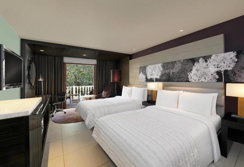 Номер Стандартный с Видом, Le Méridien Mahabaleshwar Resort & Spa