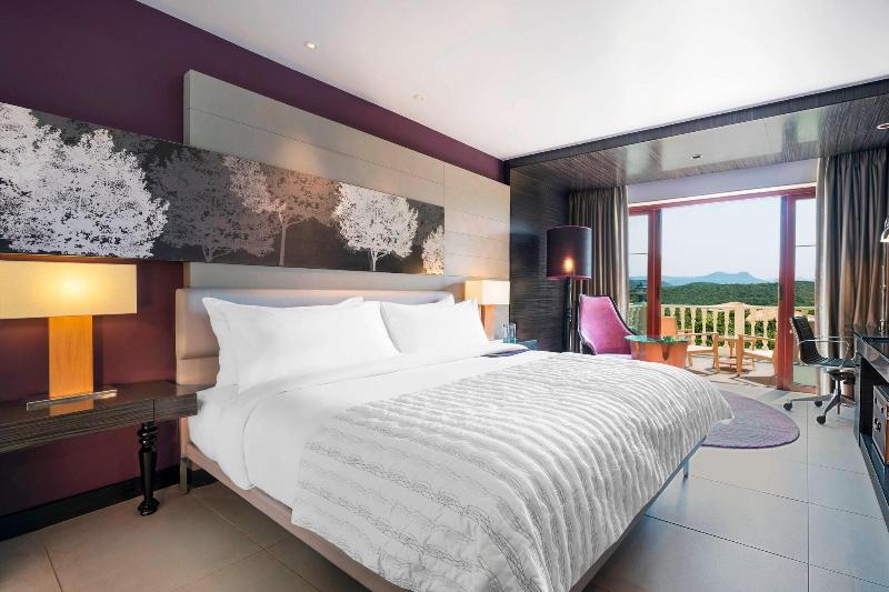 Люкс Кровать Кинг, Le Méridien Mahabaleshwar Resort & Spa