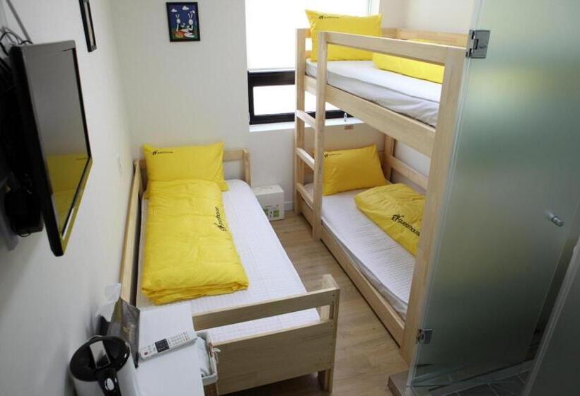 스탠다드 트리플 룸, 24 Guesthouse Dongdaemun Market