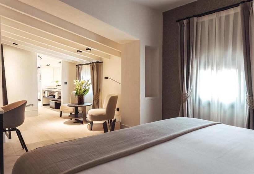Полулюкс, Sant Francesc Hotel Singular