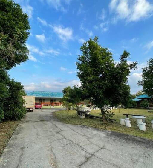 エコノミールーム, เพชร รีสอร์ท นครไทย Phet Resort, Nakhonthai