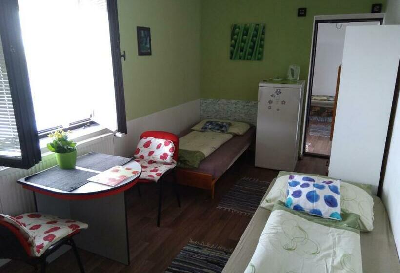 Четырехместный Номер Стандарт, Pension Family Club