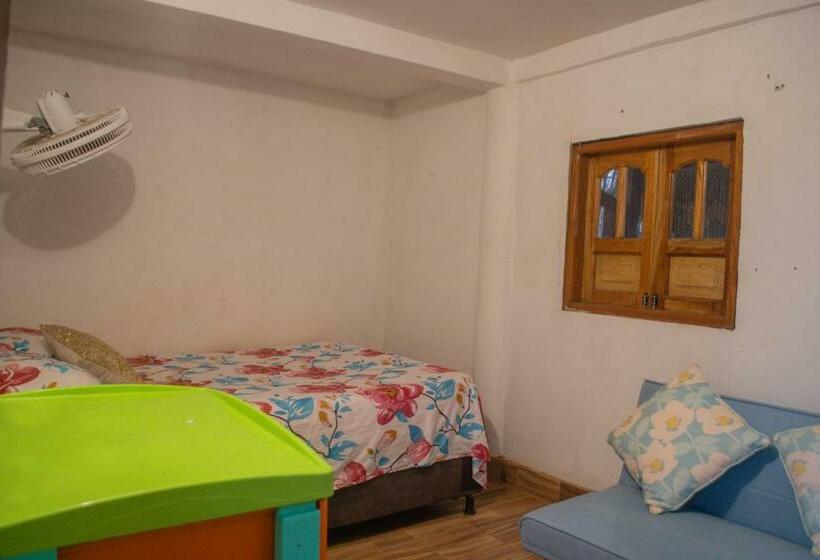 Quarto Estandar Banheiro Compartilhado, L  Europe