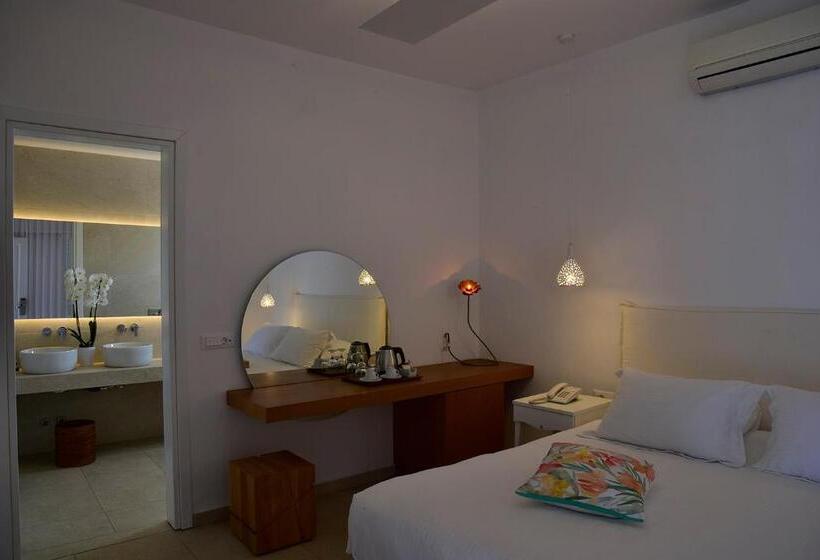 Номер Стандарт, Margie Mykonos