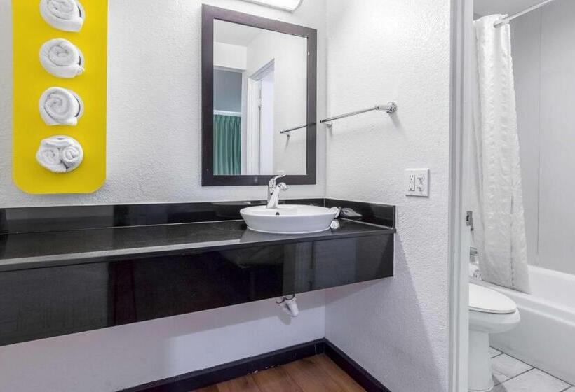 4인용 스탠다드 룸, Motel 6 Riverside, Ca  Ucr East