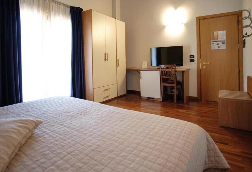 Номер Стандарт, Sole Della Franciacorta   Hotel & Restaurant