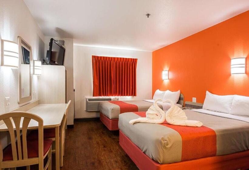 Standaard Vierpersoonskamer, Motel 6 Athens