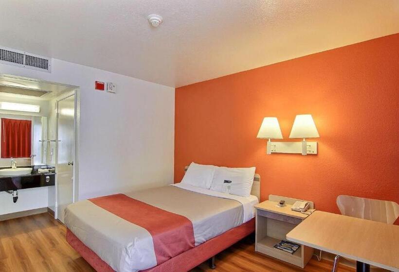 适合残疾人使用的标准间, Motel 6 Lompoc, Ca