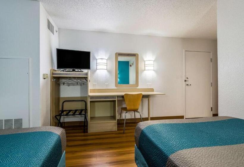 Четырехместный Номер Deluxe, Motel 6west Des Moines, Ia