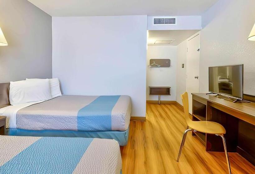 Четырехместный Номер Стандарт, Motel 6tucumcari, Nm