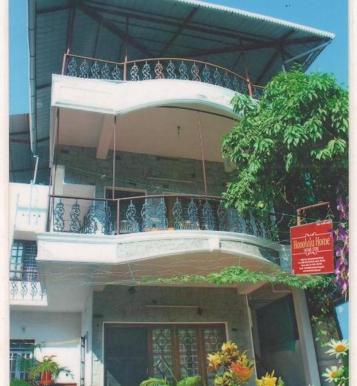 标准三人间, Honolulu Home