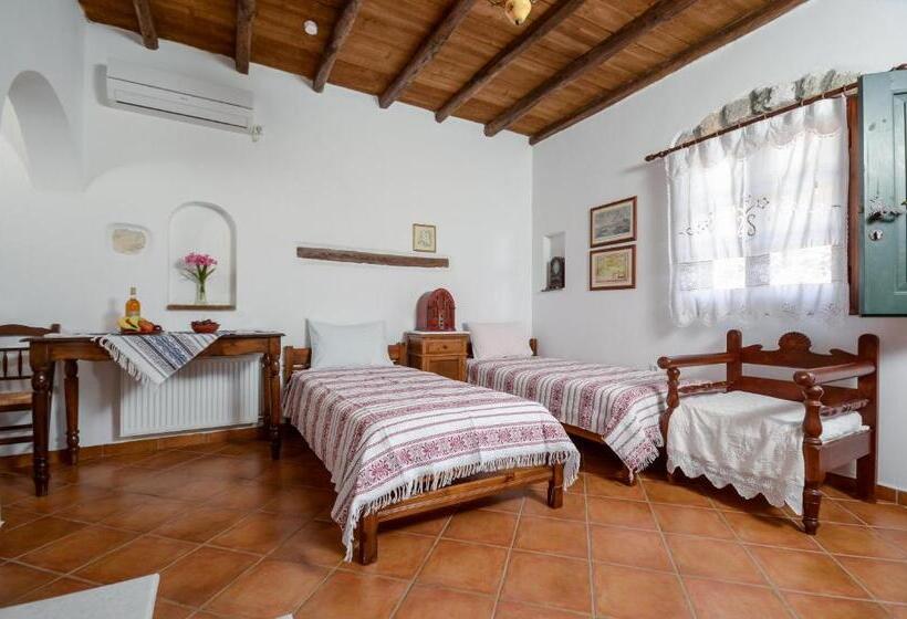 Семейные Апартаменты, Naxos Filoxenia