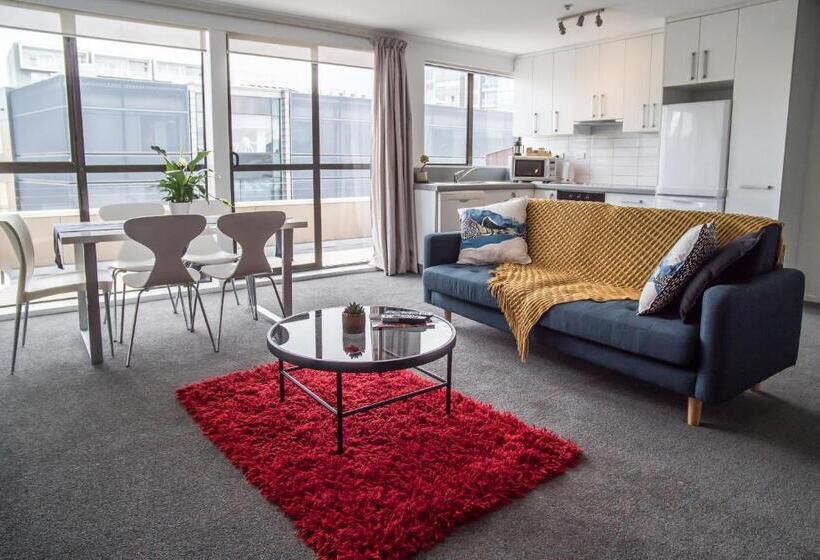 דירת שני חדרים, U Residence