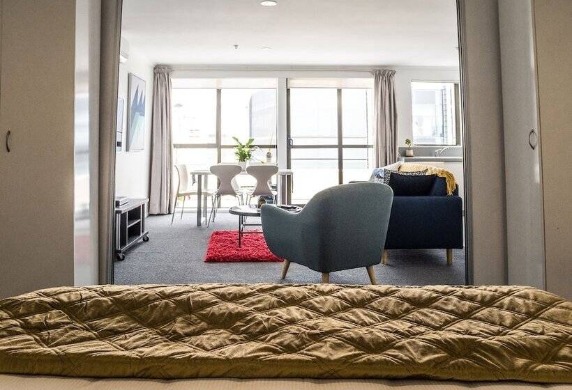 דירת שני חדרים, U Residence
