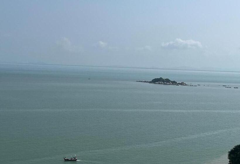 スーペリアースイート, Paradise By The Sea In Penang By Veron At Rainbow Paradise