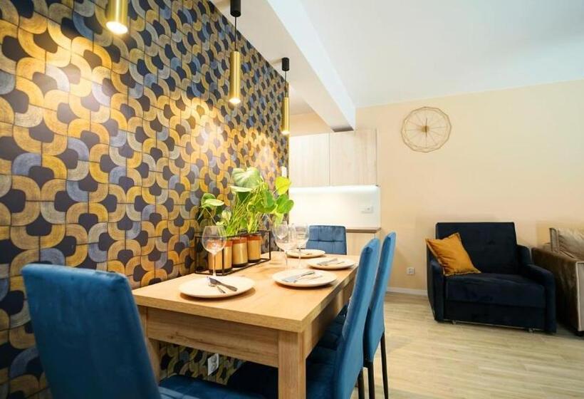 Апартаменты 1 Спальня Нижний Этаж, Apartamenty Everysky   Słowackiego 5a B