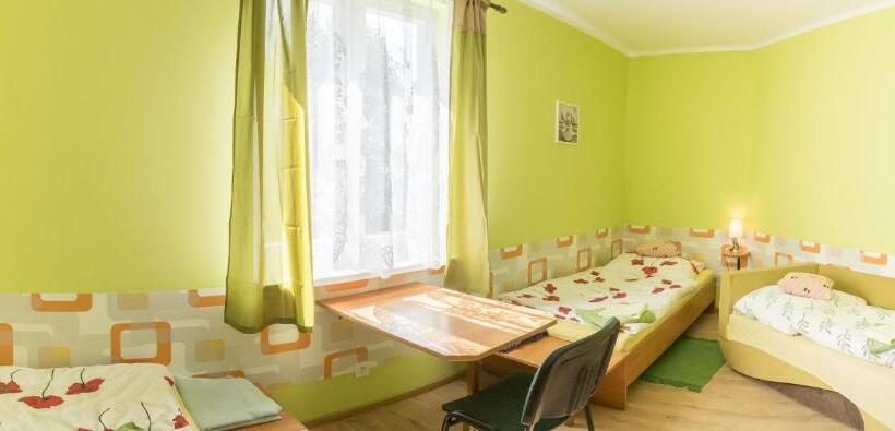 Номер Стандарт Трехместный, Szałas Muflon   Mufflonhütte