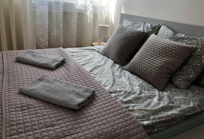 Трехместный Номер Стандарт Совместная Ванная, Bankowa 8 Guest Rooms