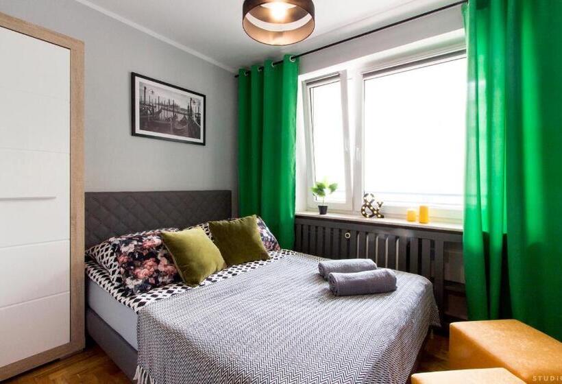اتاق استاندارد یک تخته با سرویس بهداشتی مشترک, Clicktheflat Hoża Street Apart Rooms