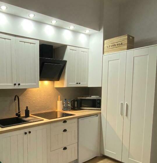 شقة غرفة واحدة, Apartamenty Liwa