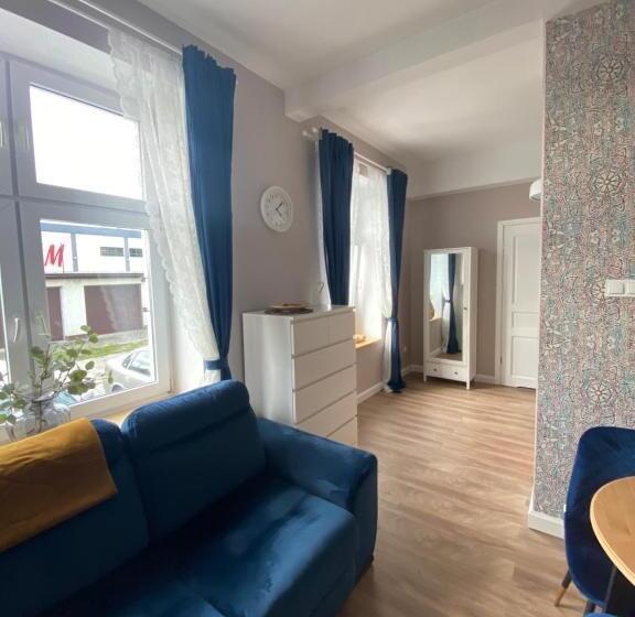 شقة غرفة واحدة, Apartamenty Liwa